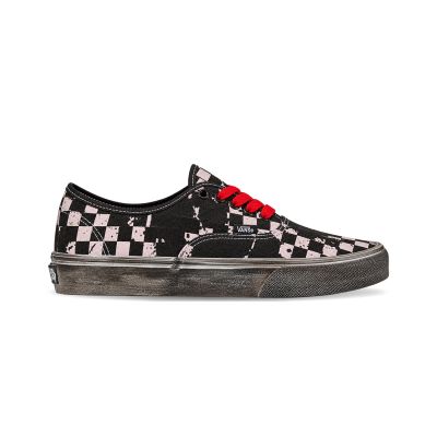 Vans Authentic OVER BLKRD Black Red - Musta - Lenkkarit Vans Authentic OVER BLKRD Black Red - Musta - Lenkkarit