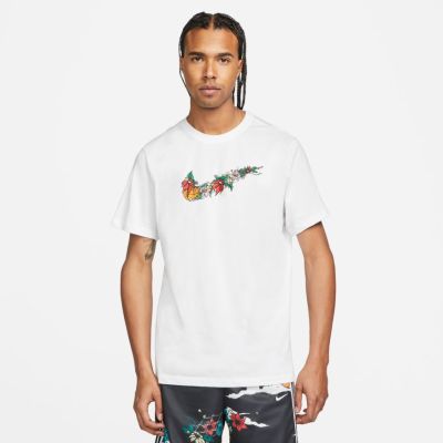 Nike Swoosh Basketball Tee - Valkoinen - Lyhythihainen T-paita Nike Swoosh Basketball Tee - Valkoinen - Lyhythihainen T-paita